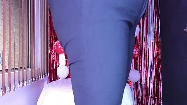 alondrabigtits online show from 12, 2, 2026