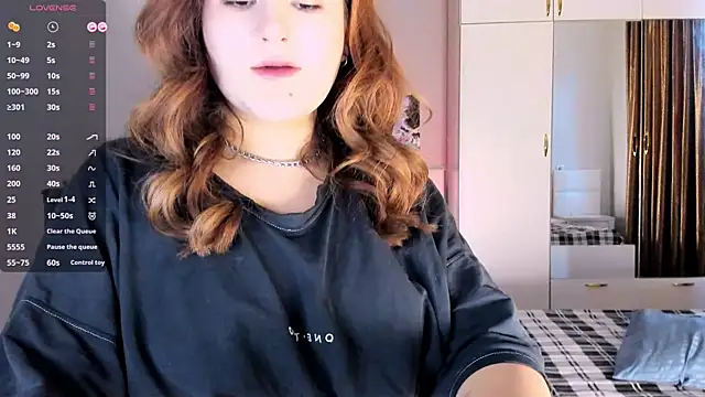 July Slowdive online show from 27, 1, 2025