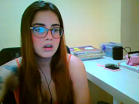 maliamiller online show from 15, 11, 2025