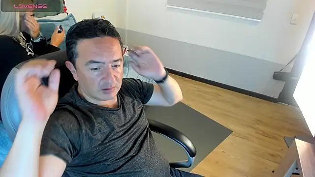 Sam and molly  online show from 14, 2, 2025