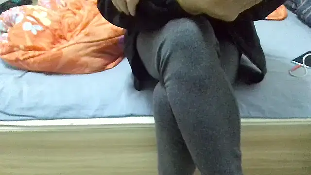 Snapshot of huzi518 chatting on 19, 1, 2026 huzi518 online show from 19, 1, 2026