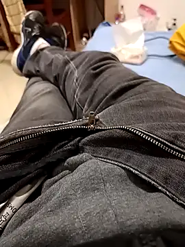 Snapshot of huzi518 chatting on 4, 2, 2026 huzi518 online show from 4, 2, 2026