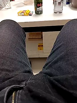 Snapshot of huzi518 chatting on 26, 2, 2026 huzi518 online show from 26, 2, 2026