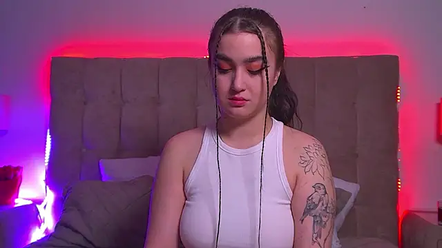 ChristinaMilton online show from 26, 1, 2025