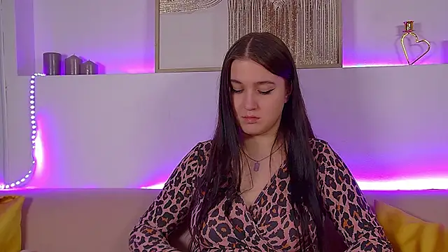 ChristinaMilton online show from 8, 3, 2025