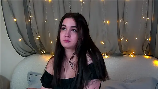 ChristinaMilton online show from 25, 10, 2025