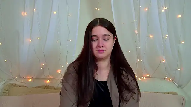 Snapshot of ChristinaMilton chatting on 10, 2, 2026 ChristinaMilton online show from 10, 2, 2026