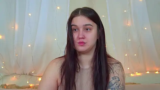 Snapshot of ChristinaMilton chatting on 27, 2, 2026 ChristinaMilton online show from 27, 2, 2026