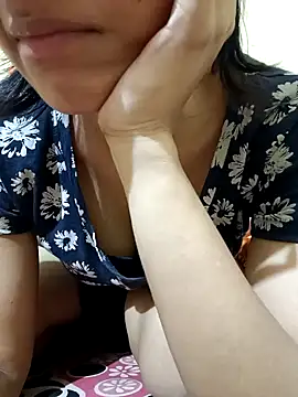 Snapshot of Sanaya_7 chatting on 4, 12, 2024 Sanaya 7 online show from 4, 12, 2024