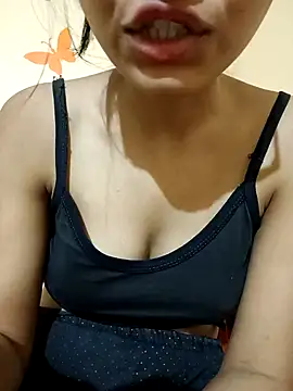 Snapshot of Sanaya_7 chatting on 6, 12, 2024 Sanaya 7 online show from 6, 12, 2024