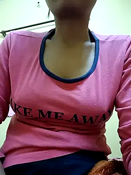 Snapshot of Sanaya_7 chatting on 8, 1, 2025 Sanaya 7 online show from 8, 1, 2025