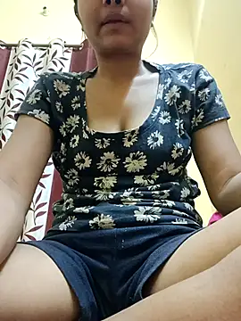 Snapshot of Sanaya_7 chatting on 28, 11, 2025 Sanaya 7 online show from 28, 11, 2025