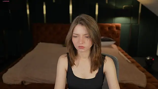 Snapshot of Michelle_054 chatting on 2, 11, 2025 Michelle 054 online show from 2, 11, 2025