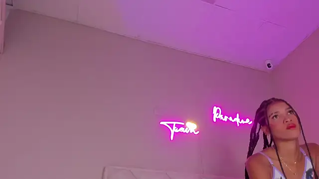 Snapshot of dani_skinny_ chatting on 15, 9, 2025 dani skinny  online show from 15, 9, 2025