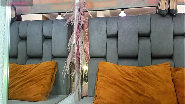 JESSYCORTES online show from 13, 2, 2026