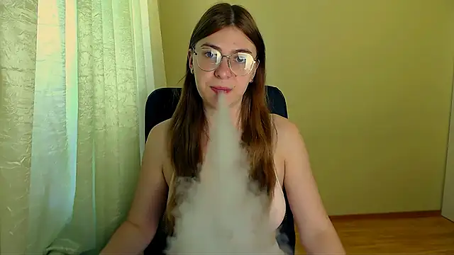 Snapshot of Luna_Lush_ chatting on 12, 6, 2026 Luna Lush online show from 12, 6, 2026
