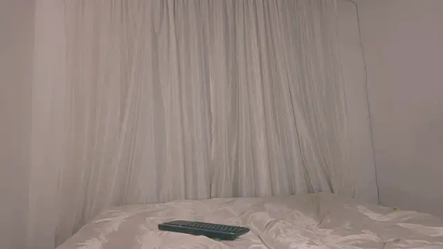 Miiafoxxx online show from 5, 3, 2026