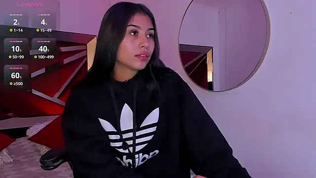 ZaraLim online show from 3, 3, 2025