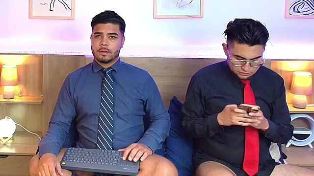 Snapshot of thiagowes chatting on 14, 11, 2025 thiagowes online show from 14, 11, 2025