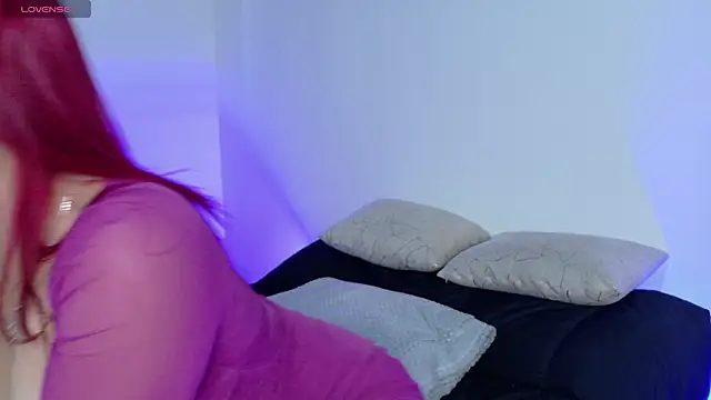 luccycollins  online show from 6, 2, 2025