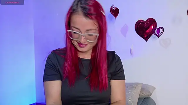 luccycollins  online show from 18, 3, 2025