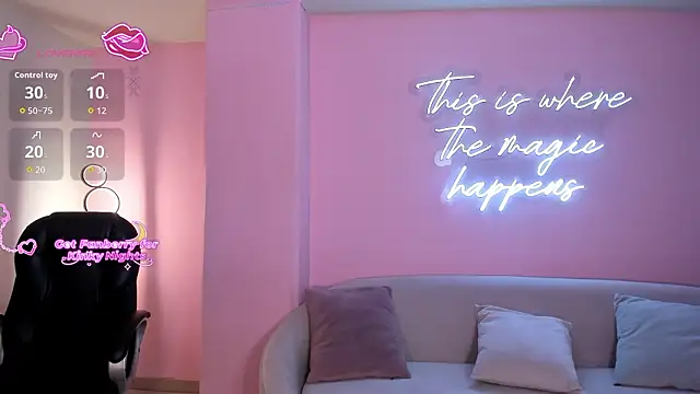 RebeccaHudson online show from 5, 3, 2026