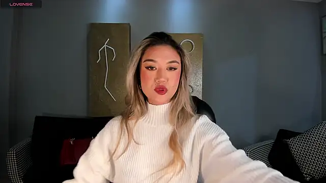 RebeccaHudson online show from 18, 3, 2026