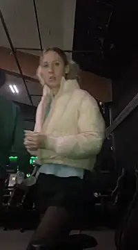 Snapshot of M1ssyk1ssy chatting on 21, 12, 2024 M1ssyk1ssy online show from 21, 12, 2024