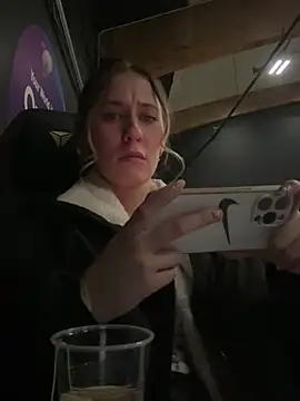 Snapshot of M1ssyk1ssy chatting on 2, 2, 2025 M1ssyk1ssy online show from 2, 2, 2025