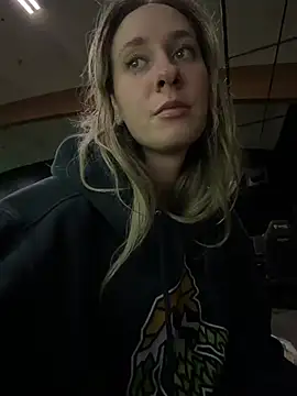 M1ssyk1ssy online show from 18, 4, 2026