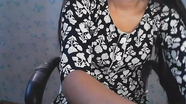 Snapshot of collage_hoty chatting on 19, 6, 2026 collage hoty online show from 19, 6, 2026