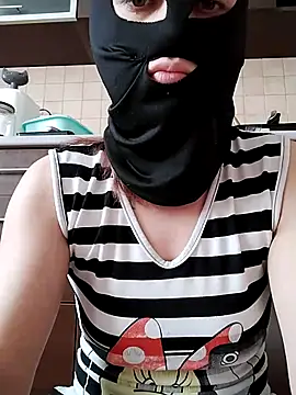 ladyrrr online show from 5, 4, 2026