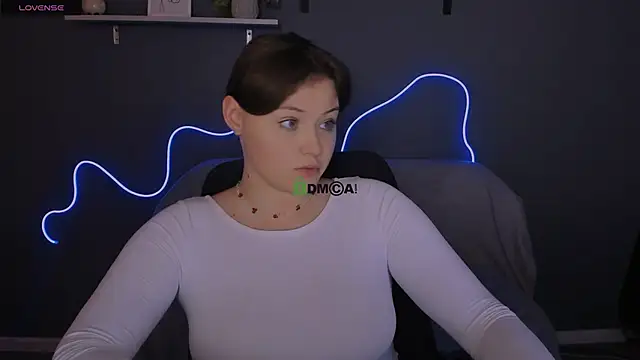 nikole kitt online show from 26, 9, 2025