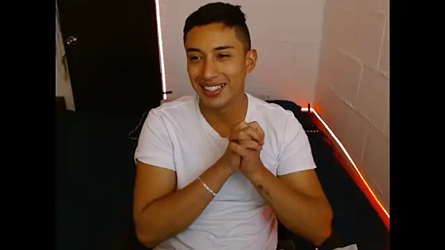 Snapshot of Davixx258 chatting on 6, 2, 2025 Davixx258 online show from 6, 2, 2025