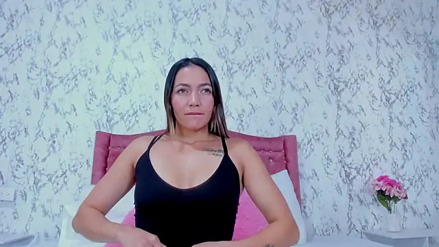 Mia Malkovaa  online show from 21, 11, 2025