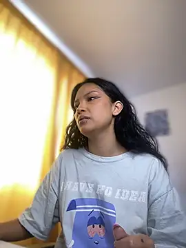 Snapshot of baby_lizy chatting on 1, 2, 2026 baby lizy online show from 1, 2, 2026