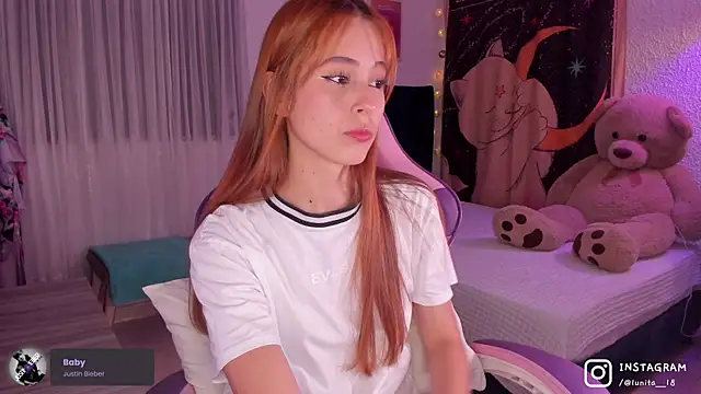 Snapshot of alice_guerin_ chatting on 6, 11, 2025 alice guerin online show from 6, 11, 2025