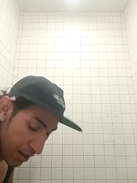 LargeDominoes online show from 24, 3, 2026