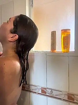 WhiteWomen online show from 1, 12, 2025