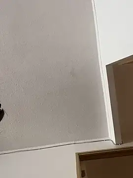 WhiteWomen online show from 3, 12, 2025