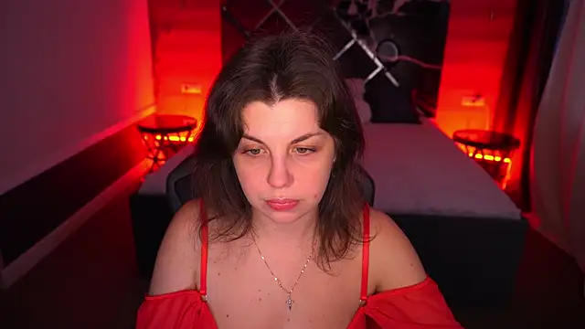 Snapshot of MirandaWong chatting on 28, 10, 2025 MirandaWong online show from 28, 10, 2025