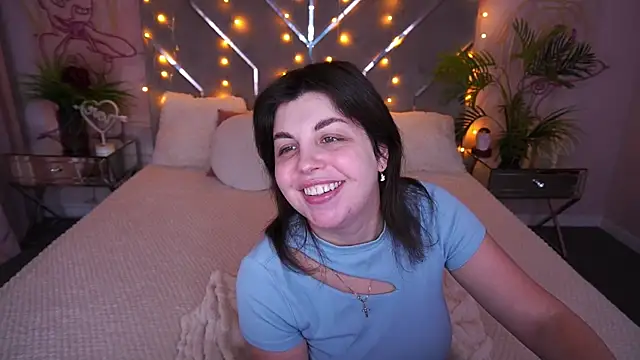 Snapshot of MirandaWong chatting on 24, 2, 2026 MirandaWong online show from 24, 2, 2026