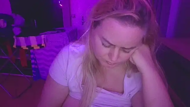 Meliss Official9 online show from 17, 3, 2025