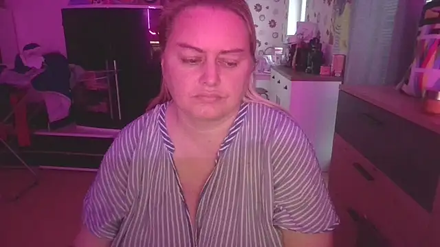 Meliss Official9 online show from 18, 3, 2025