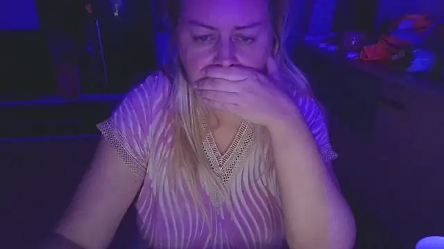 Meliss Official9 online show from 11, 10, 2025