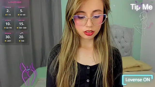 Snapshot of MAGNOLEROY chatting on 2, 5, 2026 MAGNOLEROY online show from 2, 5, 2026