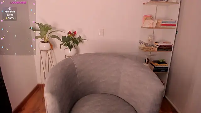 danna davis18 online show from 17, 12, 2024