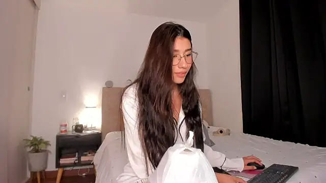 danna davis18 online show from 5, 2, 2025