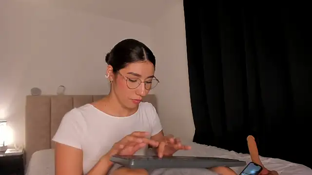 danna davis18 online show from 7, 2, 2025