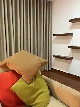 Alice Biel online show from 7, 1, 2025